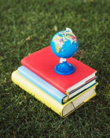 Digital Citizenship: Teaching Students to Navigate the Online World