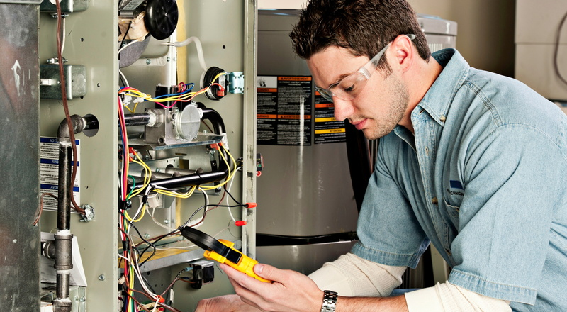 6 Reasons Why You Should Hire a Professional Electrician